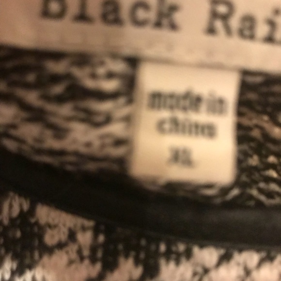 Xl light weight sweater with a leather detail - Picture 2 of 2